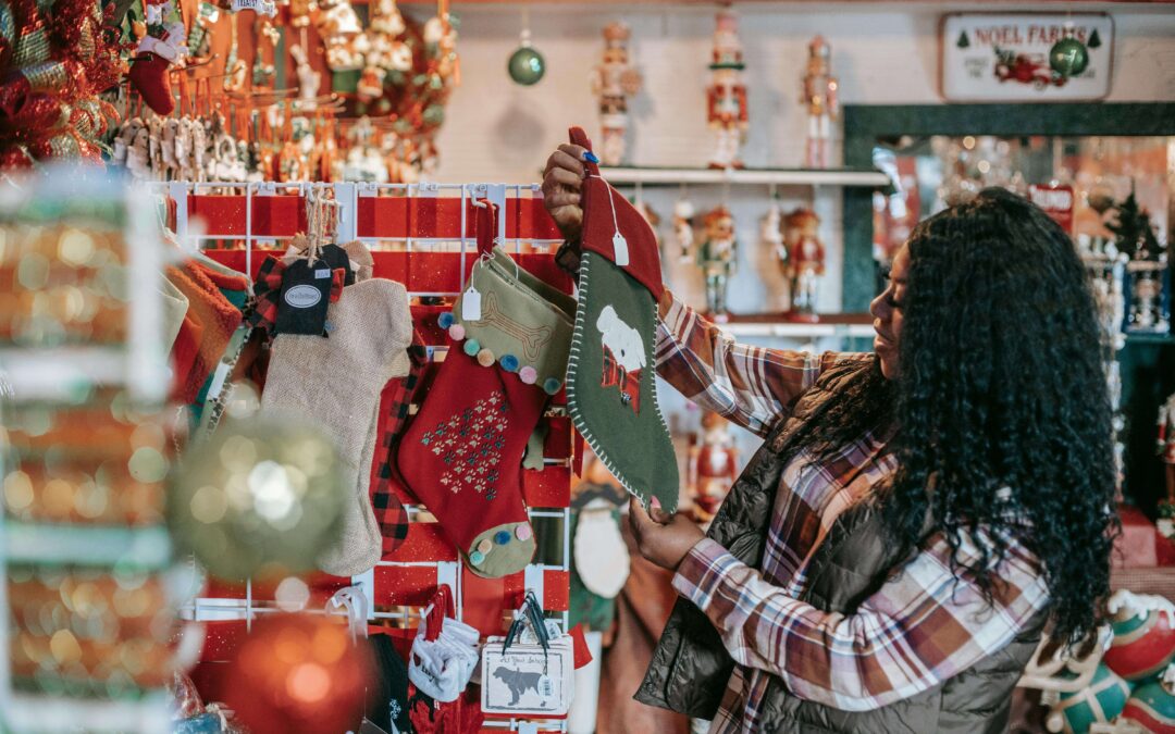 Enhancing the Holiday Customer Experience: Delight & Connection